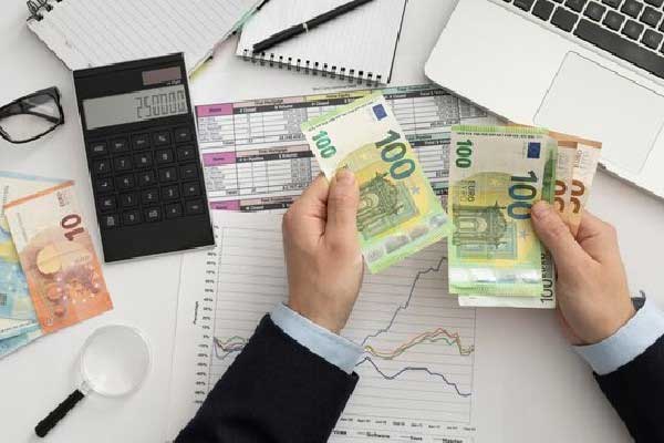 硅业分会：国内下游企业原料备货结束需求减少 4月我国多晶硅进口量环比减少约67.16%